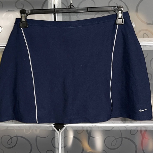 Nike skort